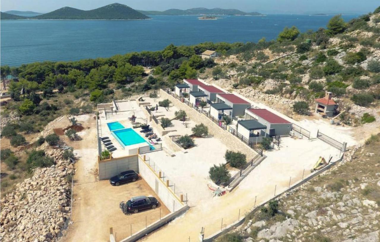 Vakantiehuis Stunning In With Outdoor Swimming Pool And 2 Bedrooms